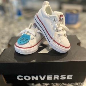 Converse Chuck Taylor All Star shoe size 4